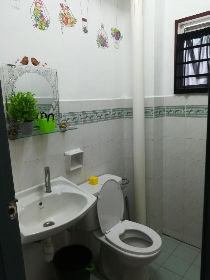 Hagia Medina Muslims Guesthouse Port Dickson Exteriör bild